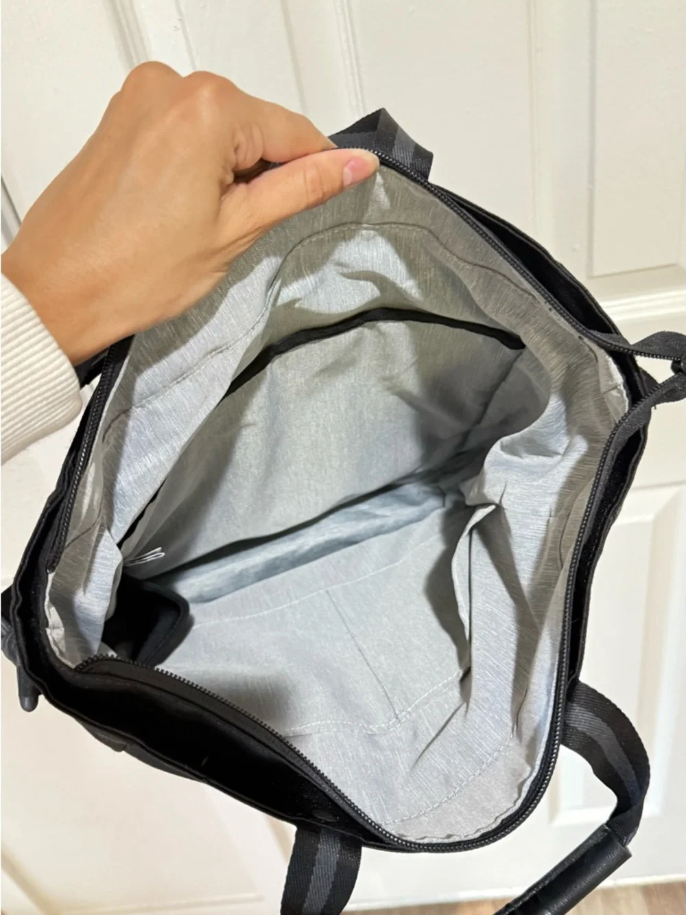 Sherpani Black Camden Backpack Tote Bag - Picture 7 of 8